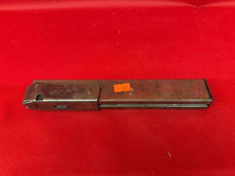 WWII Sub machine gun magazine image