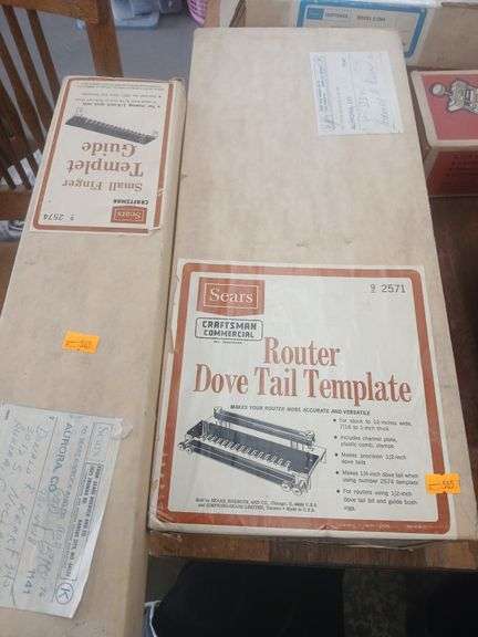 Router tail template and template guide image