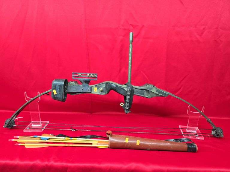 PSE Compound Bow w/ Arrows image