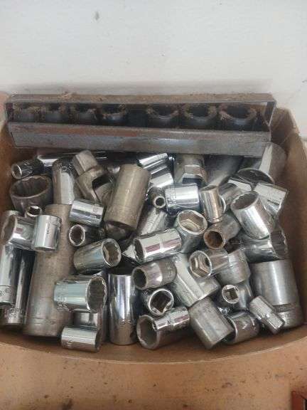 Box of rachets image