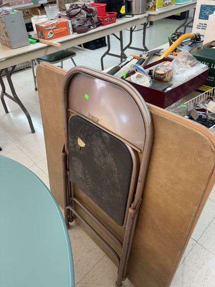 Metal chair /folding squar table image