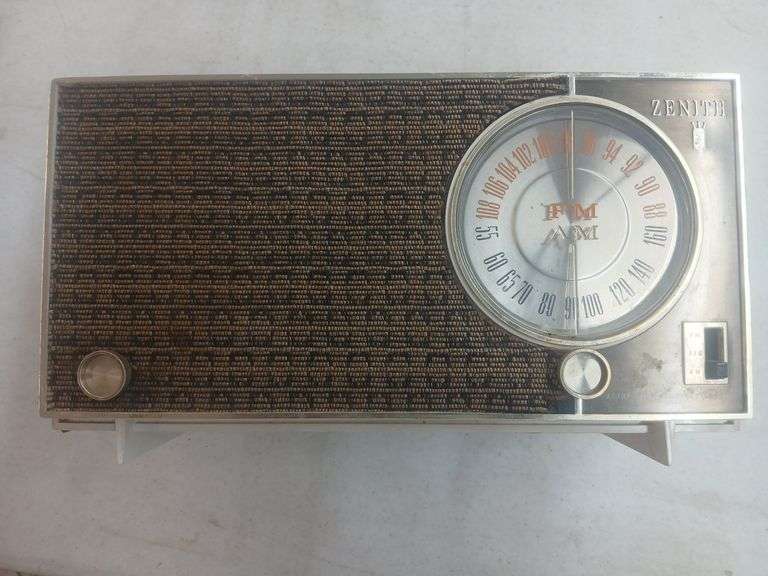 Vintage Zenith clock image