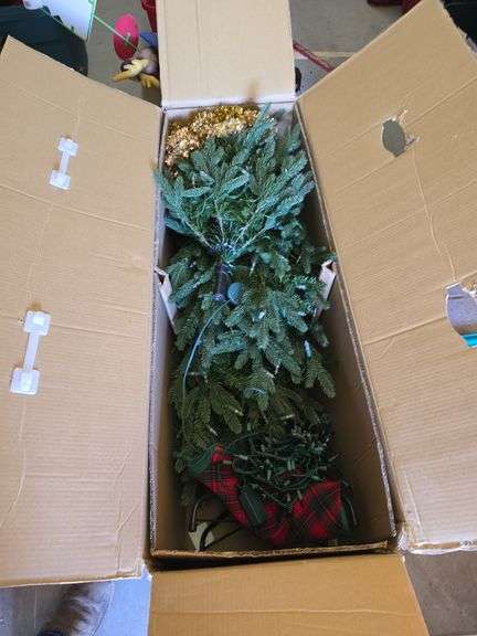 Christmas tree image