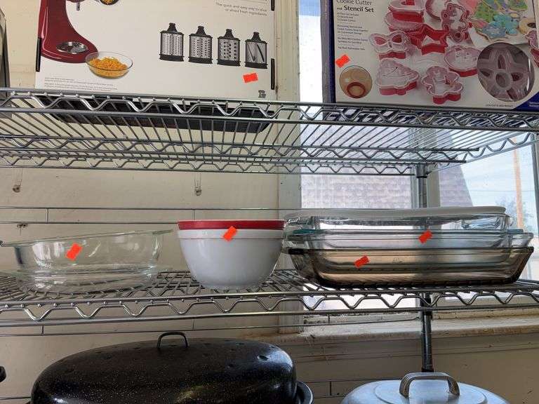 Miscellaneous bakeware image