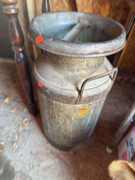 North star vintage milk container. image