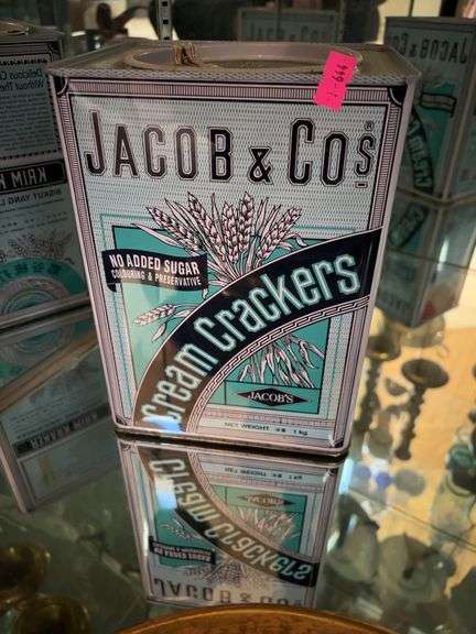 Jacob & Co cream crackers image