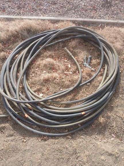 Black/yellow garden hose image
