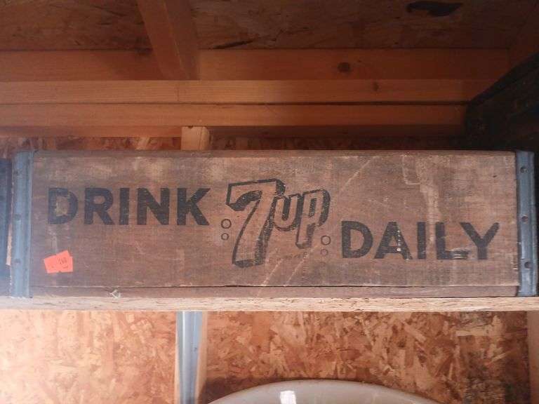 Vintage 7up wooden crate image