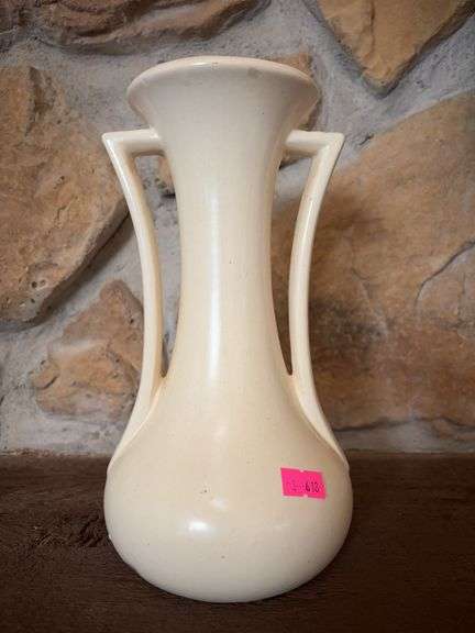 White vase image
