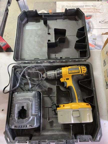 DeWalt cordless drill and charger ￼ image