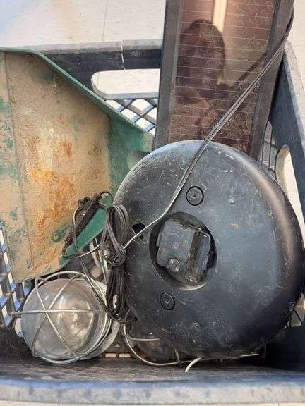 Solar lights and collectible cans image