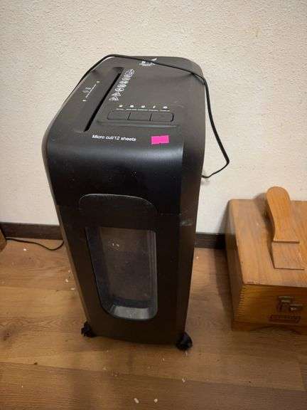 Members mark paper shredder image