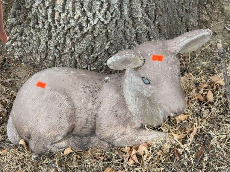 Heavy yard art image