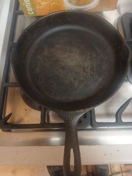 Wagner Cast iron pan. image
