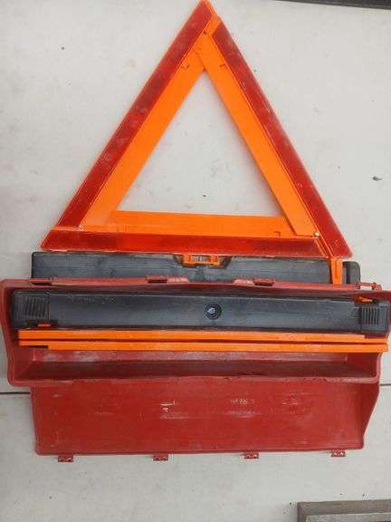 Triangle flare kit and angle template for trim. image