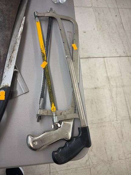 2x hand saws image