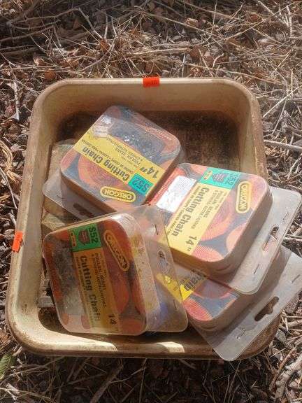 14" chainsaw chains. image