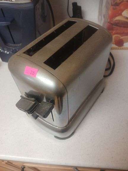 Toaster. image