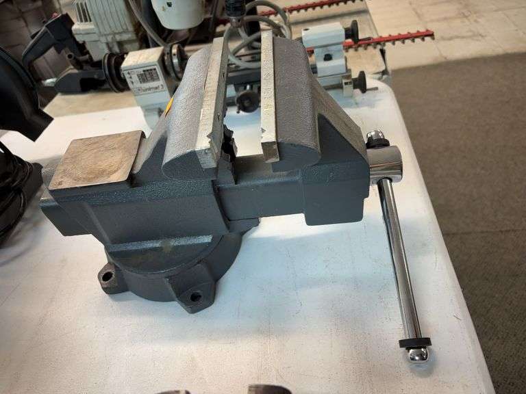 Craftsman bench vise image