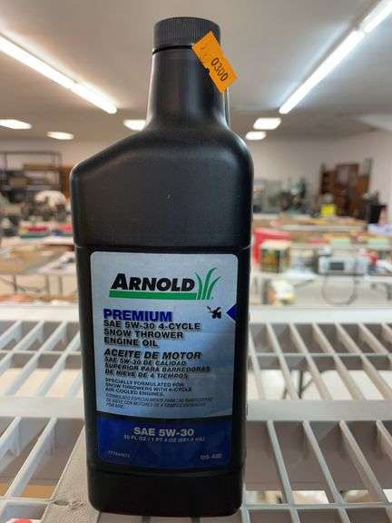 One bottle of Arnold premium SA 5W-30 four cycle, snowthrower engine oil image