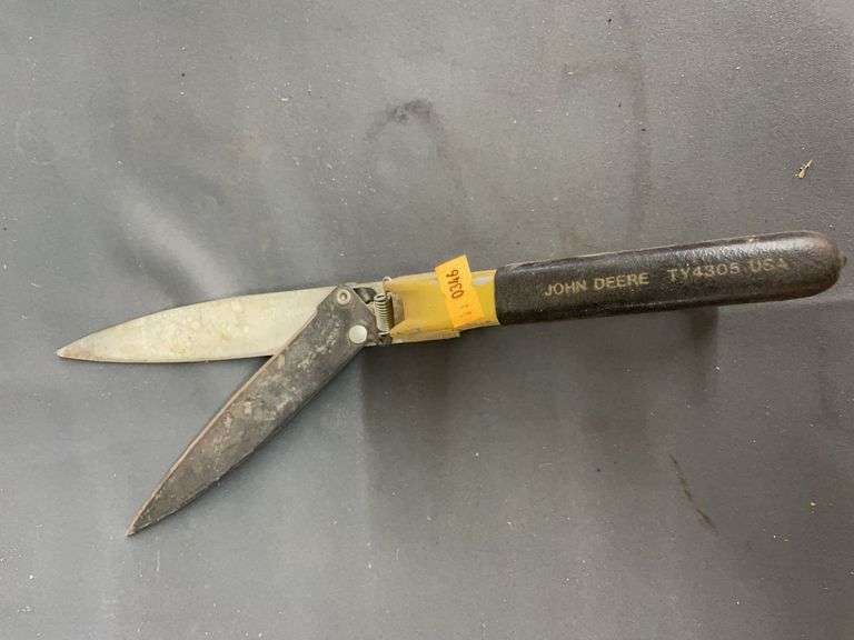John Deere shears image