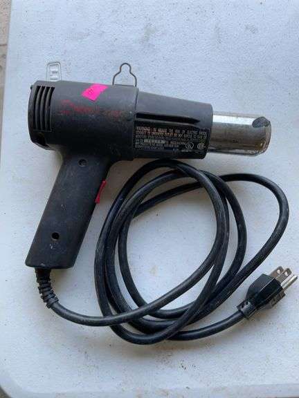 Milwaukee electric heat gun and skil electric orbital palm sander image