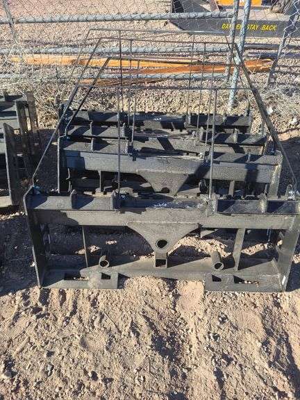 1 New 2025 wolverine powerfull attachment  skid steer mulit tool backing plate with top rack bracket. model PFF3-13-45W. image