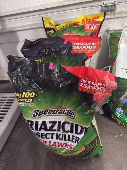 Three bags of Spectre side tree attic insect killer for lawn image