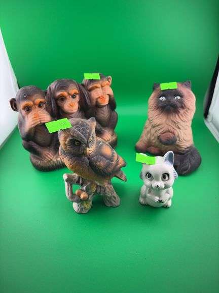 Miscellaneous figurines image