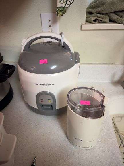 Coffee grinder and Hamilton beach crock pot. image