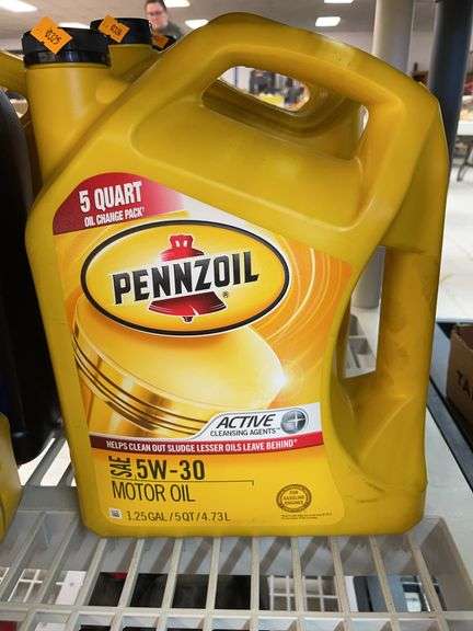 1.25 gallon bottle of pennzoil SAE 5W-30 motor oil image