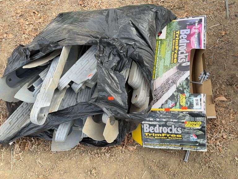 Bedrocks trim free lawn border system image