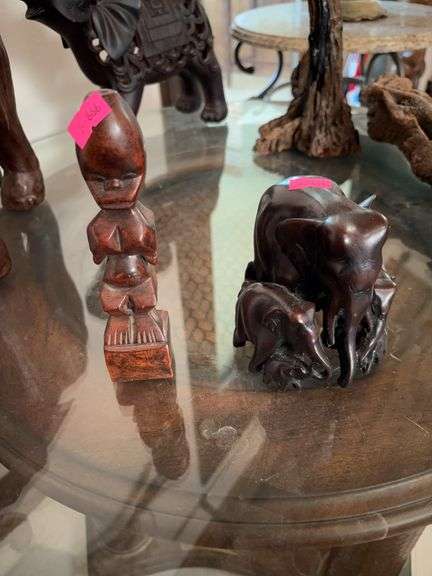 Wooden tribal sculpture, Elephant figurine image