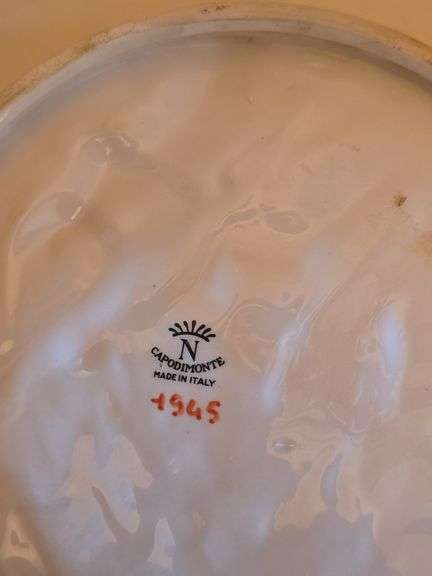 Capodimonte Decorative Plate (Made in Italy) image