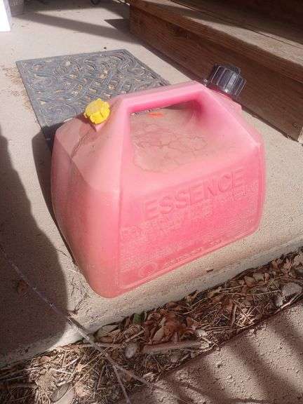 2.5 gal gas can. image