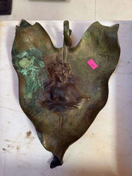 Cast leaf wall art image