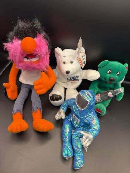 Stuffed toys image