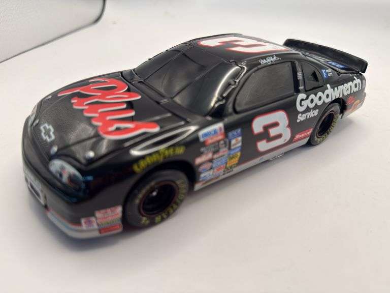 Dale Earnhardt #3 Goodwrench 1997 Action Platinum 1:24 Bank – New in Box image