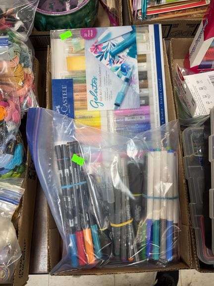 Box of markers and gelato’s image