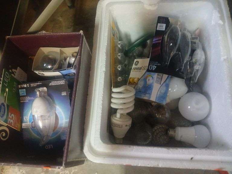 Lot of misc lightbulbs. image