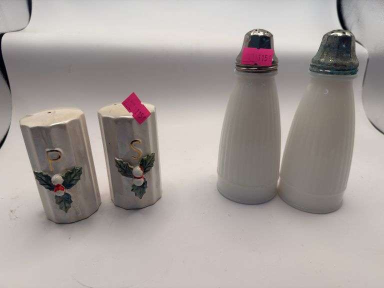 Salt and pepper shakers image