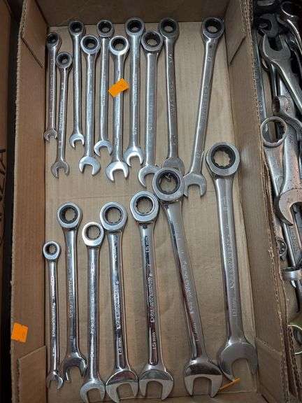 Flat of wrenches sizes in pictures image