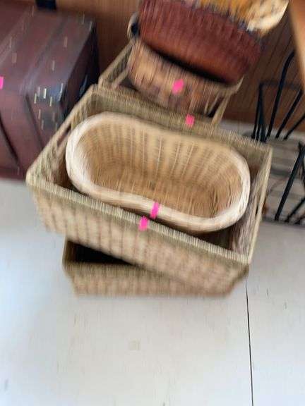 Lot of several wicker baskets image