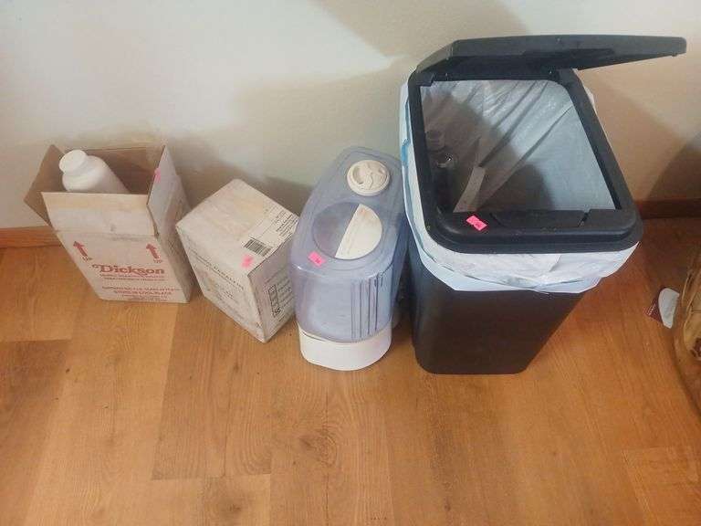 Trash can, humidifier, 2 boxes of thermo paraffin. image