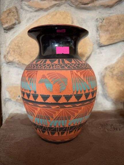 Native American pottery image