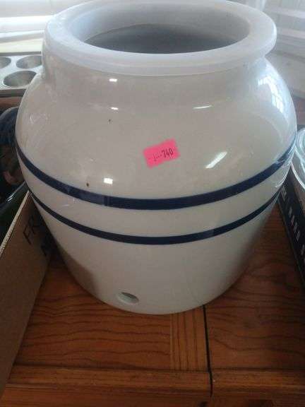 Beverage dispenser image