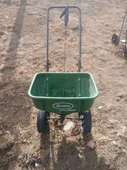 Scotts speedygreen 1000 spreader image