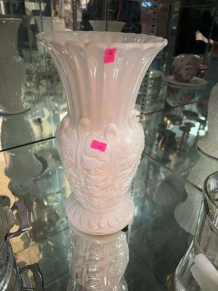 White vase image