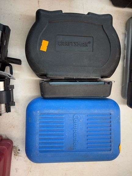 2x acrewdriver bits sets image