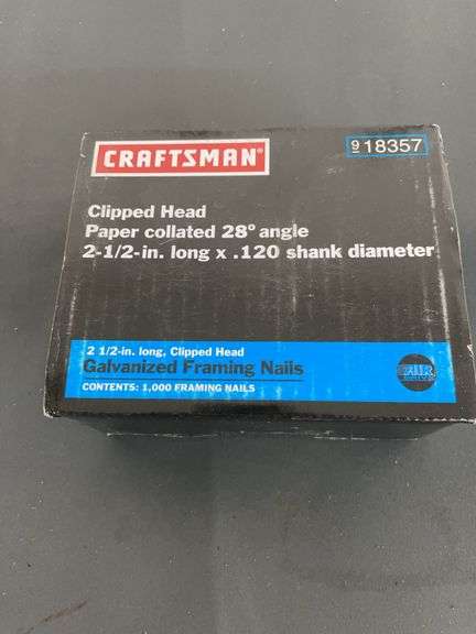 Box of 2 1/2 inch clipped head paper collated 28° angle, framing nails image